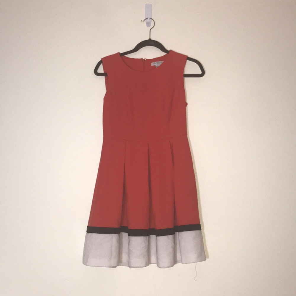 Dress 6 petite red white black 6P fit and flare - Picture 3 of 9
